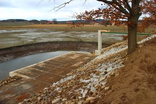 Rekonstrukce Chlumského rybníku 2019 - obrázek 19